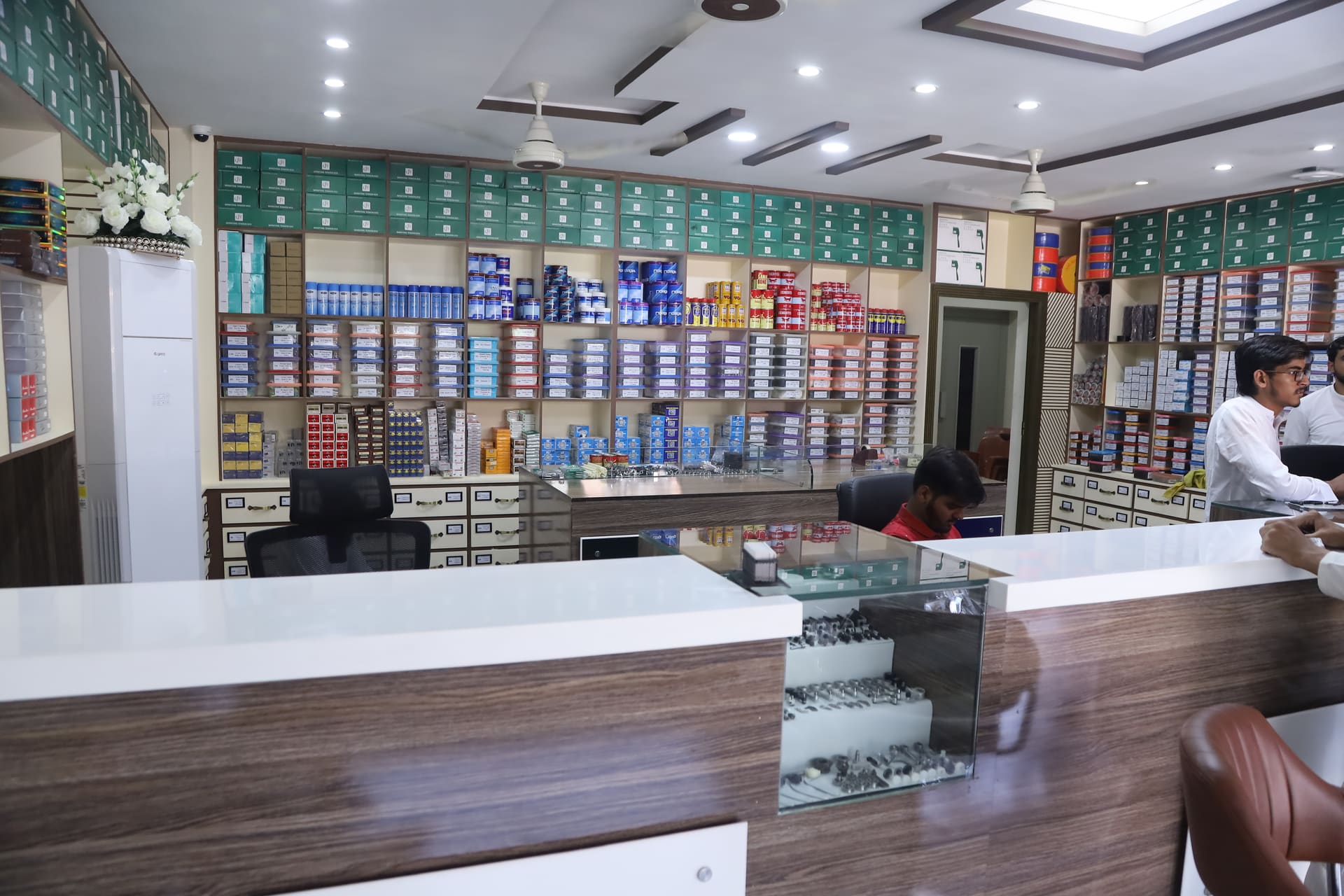 Counter and staff at the Faisalabad shop